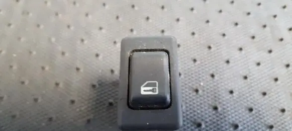 Central locking switch button