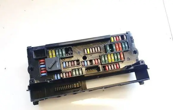 BMW 7 F01 F02 F03 F04 Fuse box set 915132002 9151320-02
