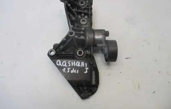 Nissan Qashqai Generator/alternator bracket 