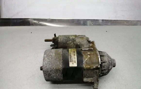 Mercedes-Benz A W168 Starter motor 0051512101 D7E38