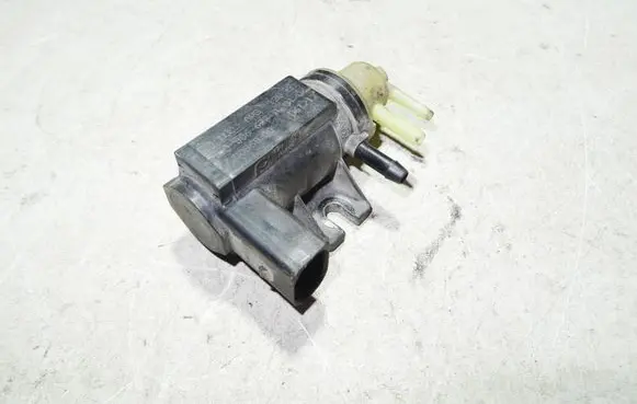 Volkswagen Caddy Turbo solenoid valve 1K0906627A