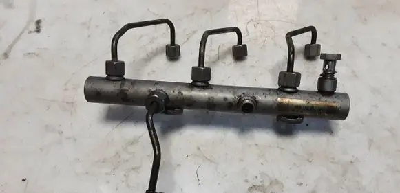 Audi Q7 4L Fuel main line pipe 059130090 059130090AG