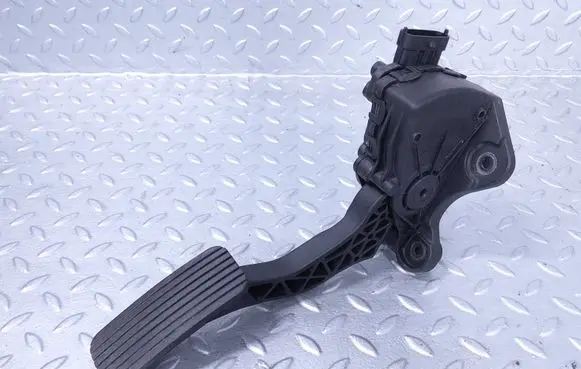 Hyundai i30 Accelerator throttle pedal 32700XXXXX
