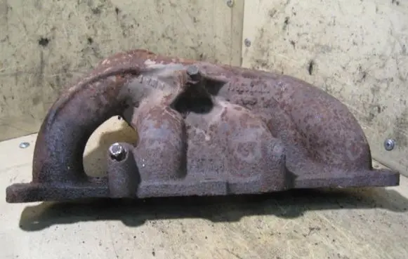 Volkswagen Golf III Exhaust manifold 030129531L 14J
