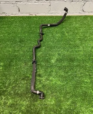 BMW X5 G05 Engine coolant pipe/hose 8742648