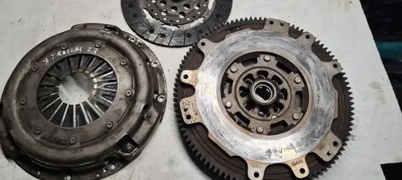 Nissan X-Trail T30 Clutch set kit 30100AU600