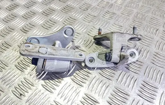 Front door hinge set