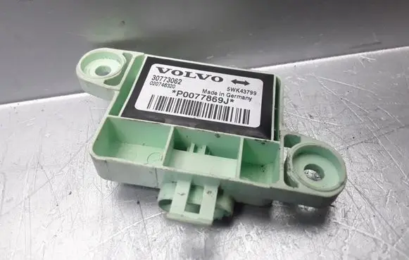 Volvo C70 Airbag deployment crash/impact sensor 30773062