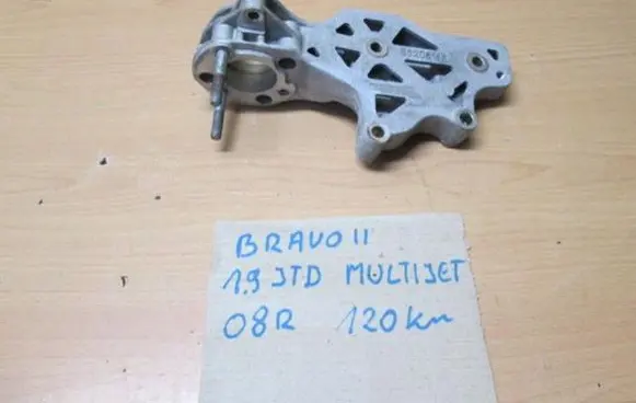 Fiat 500E Engine mounting bracket