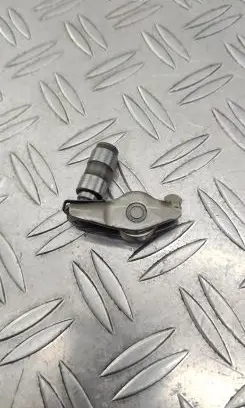 Volkswagen PASSAT B8 Valve rocker arm 