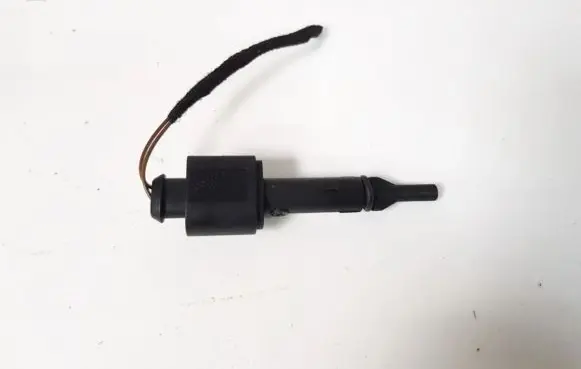 Audi A6 S6 C5 4B Outside/exterior temperature sensor 1j0973722 5199