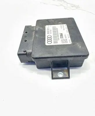 Audi A5 8T 8F Hand brake control module 8K0907801N 32620322A 8K0907801J