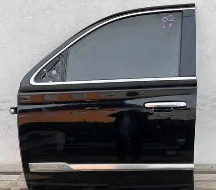 Cadillac Escalade IV Front door 3453252353RT54