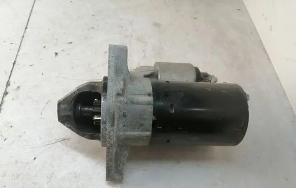 Toyota Auris 150 Starter motor 0001107449