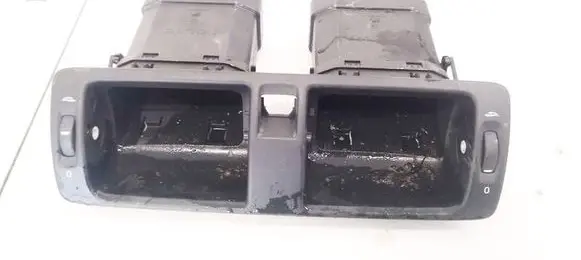 Volvo S40 Dash center air vent grill Y01145