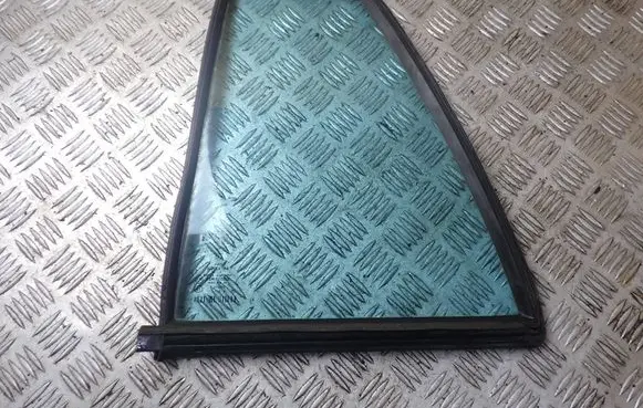 Mercedes-Benz E W211 Rear vent window glass 