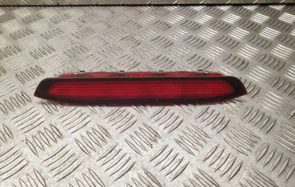 Toyota Corolla Verso E121 Third/center stoplight P1844
