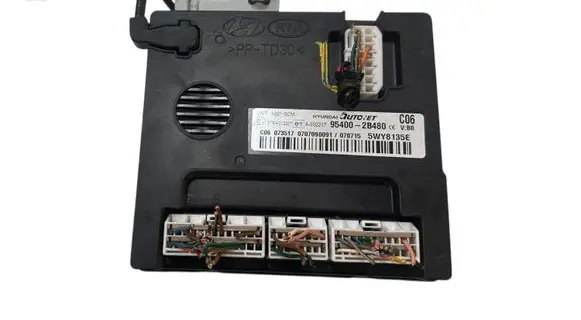 Hyundai Santa Fe Immobilizer control unit/module 954002B480 97RA012207 5WY8135E