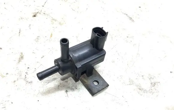 Toyota Prius (XW20) Vacuum valve 9091012259 1362002771