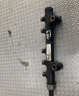Volvo V40 Fuel main line pipe 968529758002 9670076780 451213737716