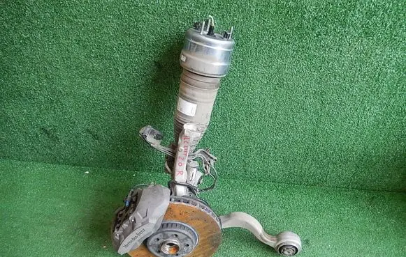 Mercedes-Benz GLC X253 C253 Stub axle 