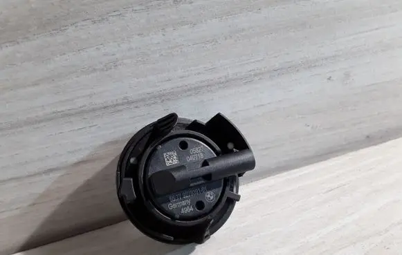 BMW M5 F90 Airbag deployment crash/impact sensor 65779279391 9279391