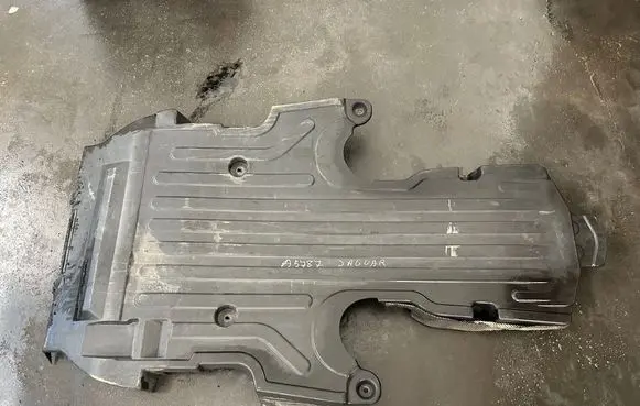 Jaguar XF X250 Engine splash shield/under tray