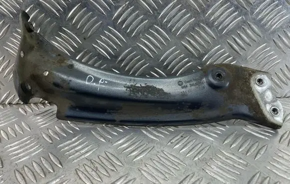 Skoda Superb B8 (3V) Fender mounting bracket 3V0821142