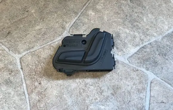 Mercedes-Benz C W204 Seat control switch A2048709010
