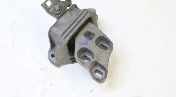 Mercedes-Benz B W246 W242 Engine mount vacuum valve A2462400617