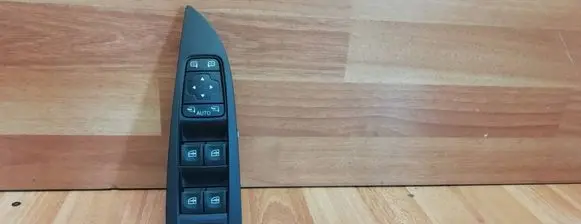 Renault Espace V (RFC) Quarter vent window switch 254015469R E1078713 E3243808