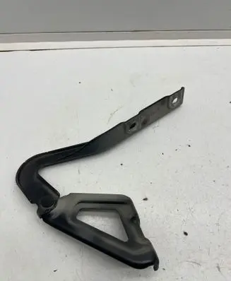 Suzuki Vitara (LY) Engine bonnet/hood hinges 61MR