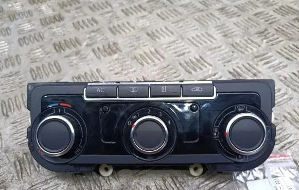 Volkswagen Touran II Air circulation switch 5HB009751