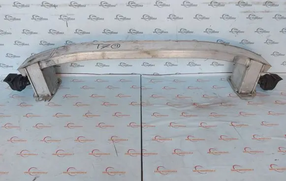 Audi Q3 8U Front bumper support beam 