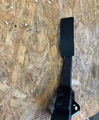 Mercedes-Benz CLA C117 X117 W117 Accelerator throttle pedal A2463001404