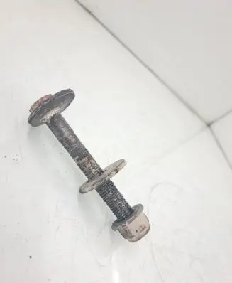 Volkswagen PASSAT B6 Rear suspension camber bolt 