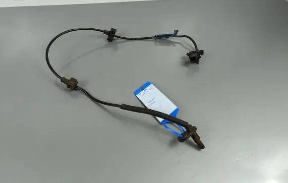 Honda CR-V ABS brake wheel speed sensor 57450T1E