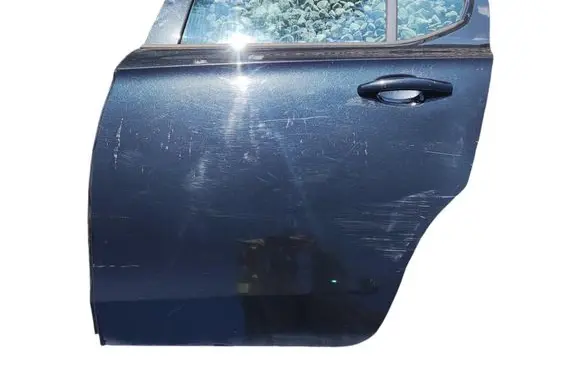 Opel Corsa E Rear door 
