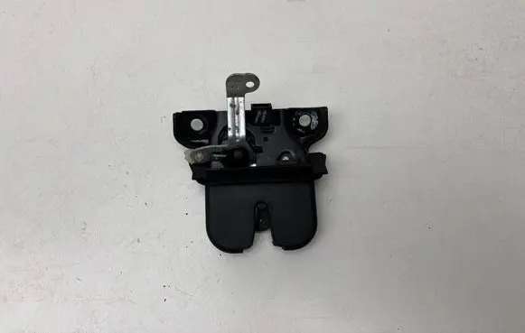 Tailgate/trunk/boot lock/catch/latch