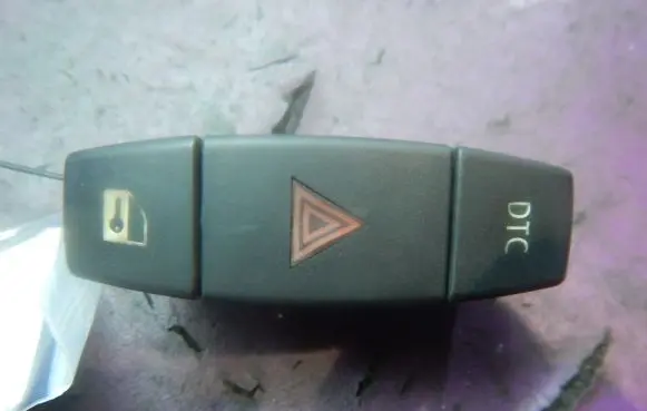 BMW 1 E81 E87 Hazard light switch 6945603