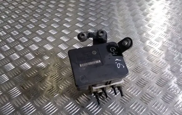 Volkswagen Golf IV ABS Pump 1C0907379C 10096003113 00006061D3
