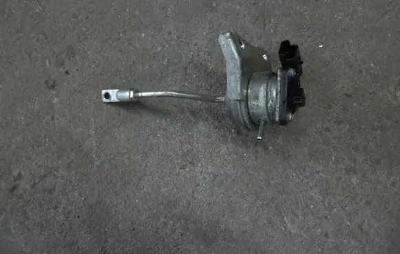 Peugeot 208 Turbo solenoid valve