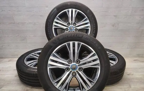 Renault Megane IV R16 alloy rim 403003241R