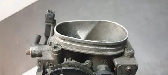 Volkswagen Sharan Throttle valve 027063BB