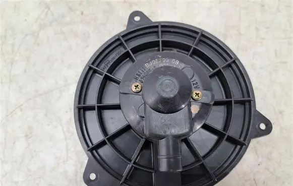 Mazda 323 Heater fan/blower 8940000081