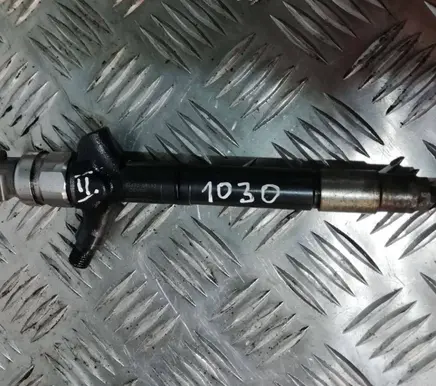 Toyota Corolla Verso AR10 Fuel injector 236700R170 03M05919
