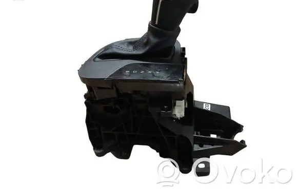 Toyota Yaris Cross Gear shifter/selector