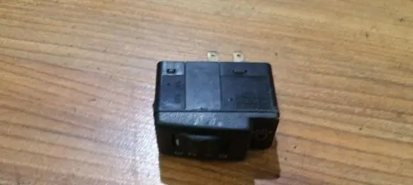 Opel Astra F Headlight level height control switch 90356585 90387093