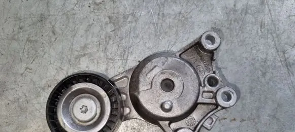 Peugeot 5008 Generator/alternator belt tensioner 9824830580