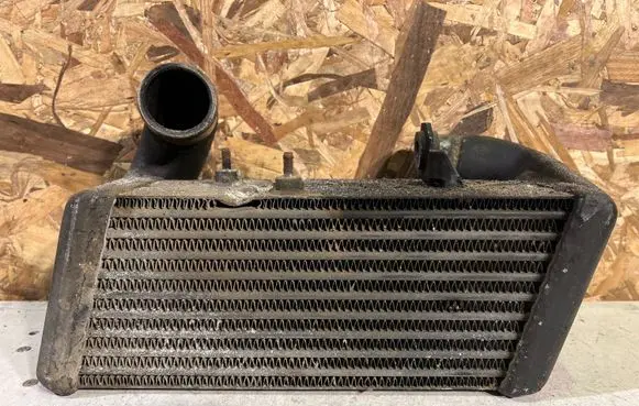 Audi 80 90 S2 B4 Intercooler air channel guide 028145805
